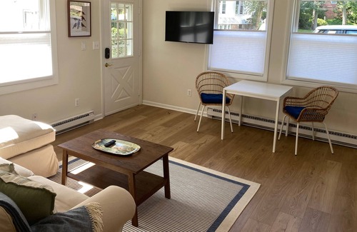 Branford Center House | The Bungalow on the Branford town green.