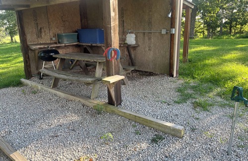 Compton Cabin | The Bunkhouse Cabin @ Elkhorn Cabins
