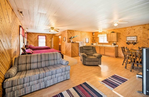 Bellevue Apartment | 'The Burgundy Cabin' Iowa Retreat: Pond & Fire Pit