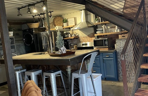 Claude Apartment | THE BURROW Dugout