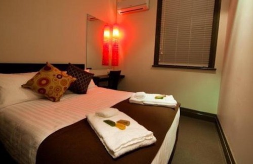 Merewether Hotel | The Burwood Inn