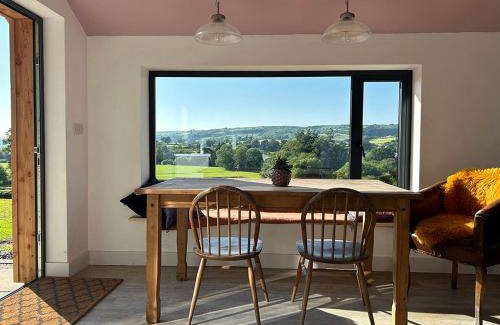 Felinfach House | The Bw thyn - Bear Holiday Homes
