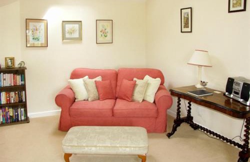 Wentnor House | The Byre