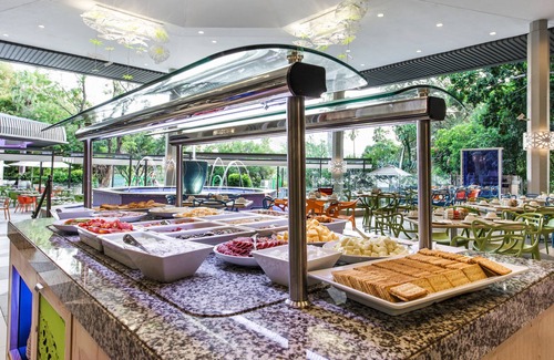 Sun City Hotel | The Cabanas Hotel at Sun City Resort