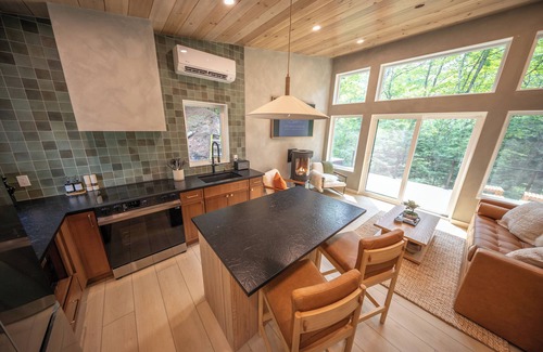 Sunday River Area Cabin | The Cabin at Bear River, Hot tub, River Access, Firepit, Fireplace