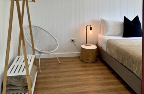 Kiels Mountain Cabin | The Cabin on acreage, 20 minutes to Sunshine Coast shops and beaches