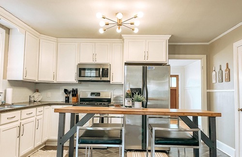 Tupelo Cottage | The Callaway Cottage- HOME AWAY FROM HOME!