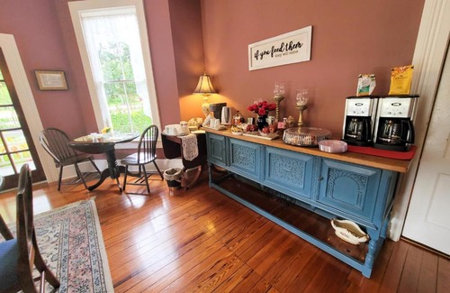 Gainesville Bed & Breakfast | The Camellia Rose Inn- King Room- Inspiration