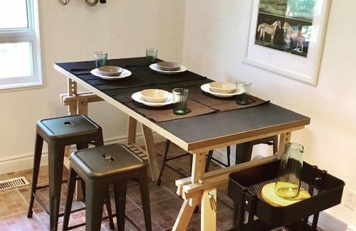 Bongard Bed & Breakfast | The Cameron Cottage-Sleeps 10