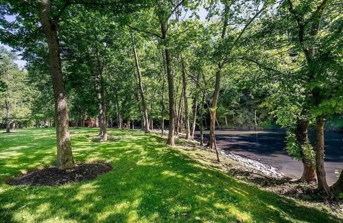 Frankfort House | The Capital at Elkhorn Creek : Bourbon Country's Premiere Luxury Estate