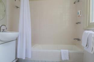 Haymarket Hotel | The Capitol Hotel Sydney
