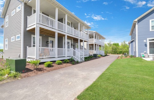 Ottawa Condo | The Cardinal Cottage | 2 Bed, 2 Bath