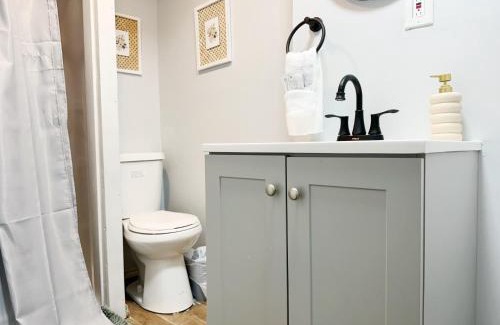 Evansville Apartment | The Cardinal Studio Apartments