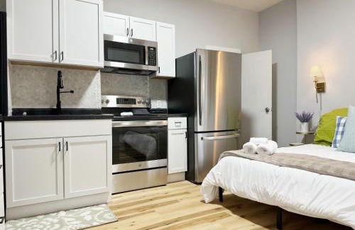 Evansville Apartment | The Cardinal Studio Apartments