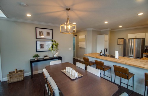 Carlinville House | The Carlinville Cottage