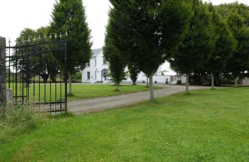 Bunratty Bed & Breakfast | The Carriage Houses at Beechpark House