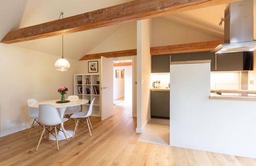 Eye Apartment | The Cart Lodge at Grove Barn