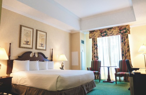 Grimsby Hotel | The Casablanca Hotel