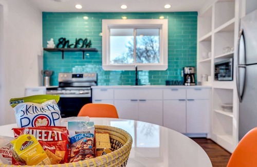 Wills Point House | The Casita @ Lago Vista Waterfront with Views