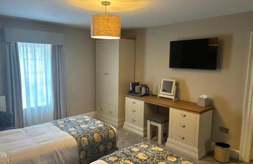 Trecastle Hotel | The Castle Coaching Inn