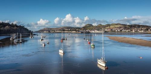 Conwy Hotel | The Castle Hotel, Conwy, North Wales - The Coaching Inn Group