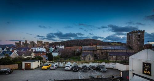 Conwy Hotel | The Castle Hotel, Conwy, North Wales - The Coaching Inn Group
