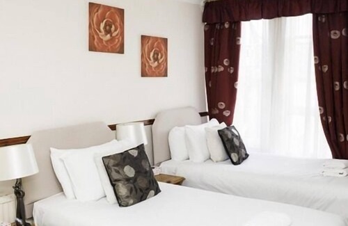 Bramber House | The Castle Inn Hotel