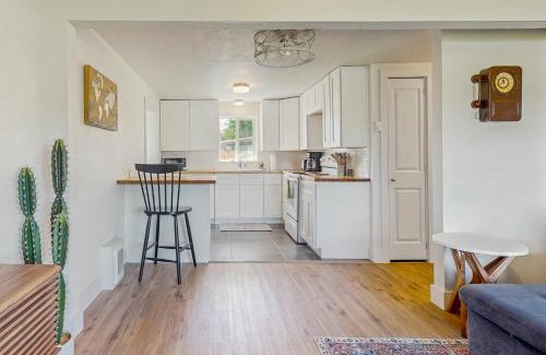 Brewster House | The Central Street Stay