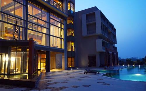 Auli Hotel | The Centrum
