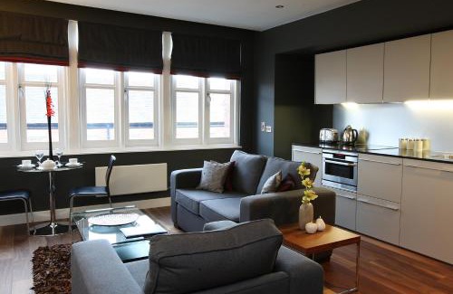 Leeds City Center Apartment | The Chambers