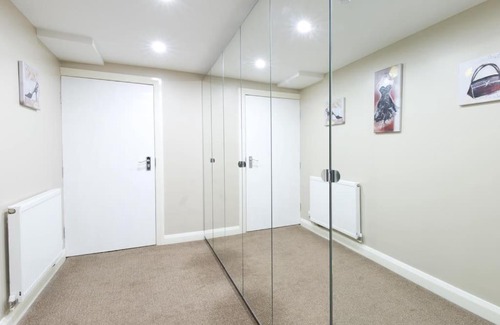Bispham Apartment | The Champagne Duplex The Beach House *Accredited*
