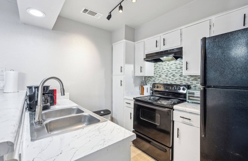 Grand Prairie Apartment | The Chandler 1111 I Comfy 2 Bed 2 Bath