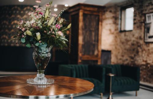 Madison Hotel | The Chandler Hotel
