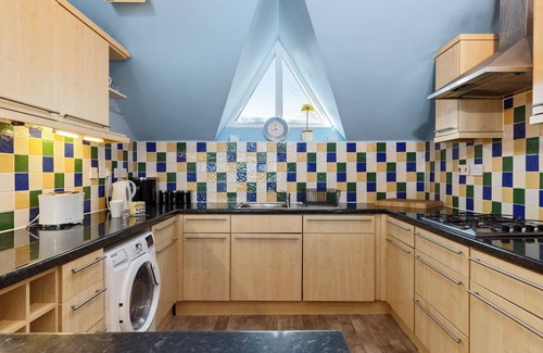 Saundersfoot Cottage | The Chandlery - Spectacular Sea Views, Parking