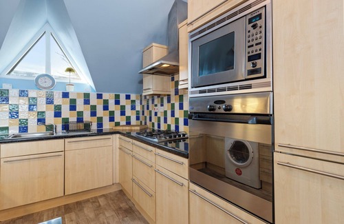 Saundersfoot Cottage | The Chandlery - Spectacular Sea Views, Parking