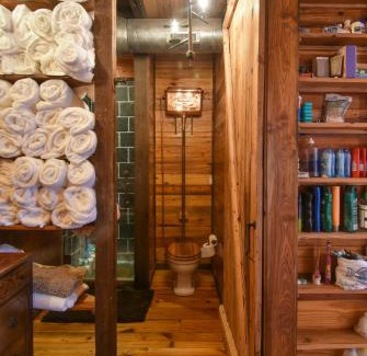 Cannonborough Elliotborough Apartment | The Charlestonian