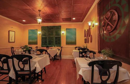Onancock Hotel | The Charlotte Hotel & Restaurant