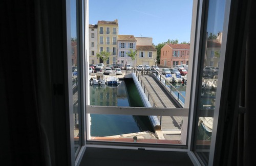 Martigues Apartment | The Charm of Provençal Venice