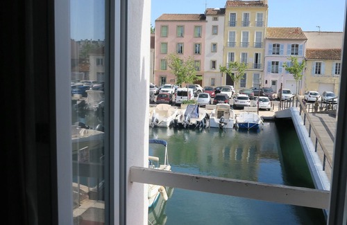Martigues Apartment | The Charm of Provençal Venice