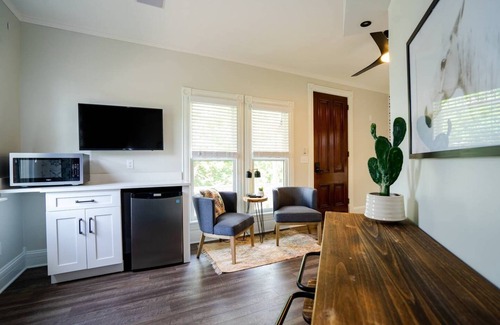 Five Points Apartment | The Charming Cowboy S