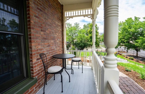 Five Points Apartment | The Charming Cowboy S