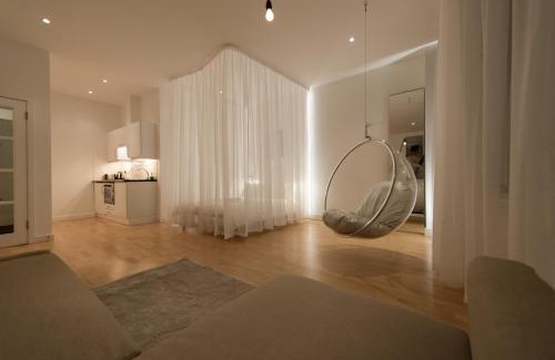 Barbican Apartment | The Charterhouse, Farringdon, by the Design Traveller