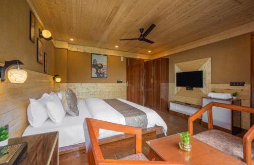 Fagu Hotel | The Charvi Retreat Kufri I Vacations I Conference I MICE I Family Events I Open Air Terrace I Sky Bonfire I Wooden Rooms With Pvt Balconies I Kufri by Exotic Stays