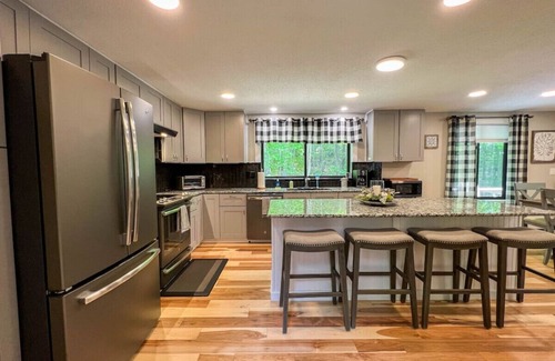 Birch Hill House | The Check Inn | Close to Hiking, Rivers, Storyland