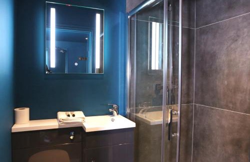 Mile End House | The Cherry Rooms