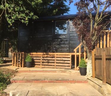 Sibford Gower House | The Cherry Tree Gypsy Wagon