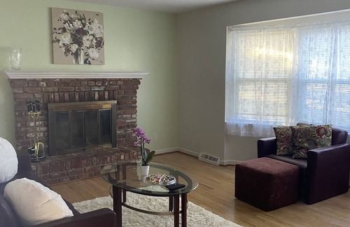 La Plata House | The choice is yours, choose The Overlook!