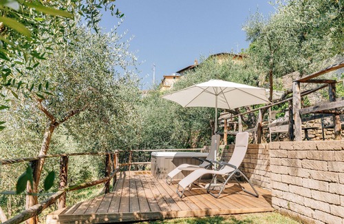 Uzzano Apartment | The Citrus Village - Lemon