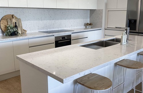 Mildura Apartment | The City Slicker- Close to Everything you Need!