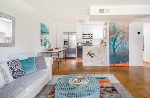Camelback East Apartment | The Claremont #1